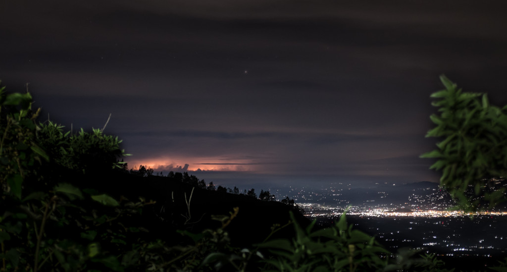 Gewitterwolken in der Ferne
