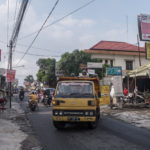 Eine übliche Fortbewegungsmethode: auf der LKW-Ladefläche.