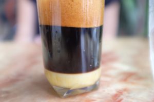 Vietnamesischer Kaffee mit Kondensmilch